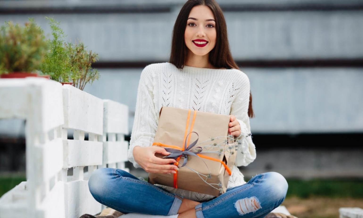Participants du programme travaillant sur leurs budgets personnels lors d'un atelier pratique